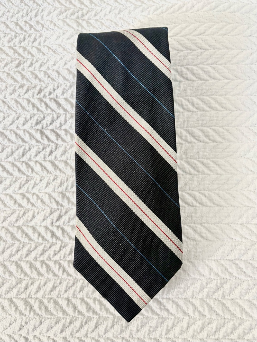 Ralph Lauren Striped Men’s Tie with Ivory and Blue Accents